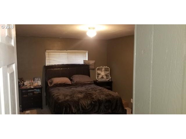 4064 South Myrtle Road Myrtle Creek, OR 97457 - Photo 3 of 21 Gallery Image 3