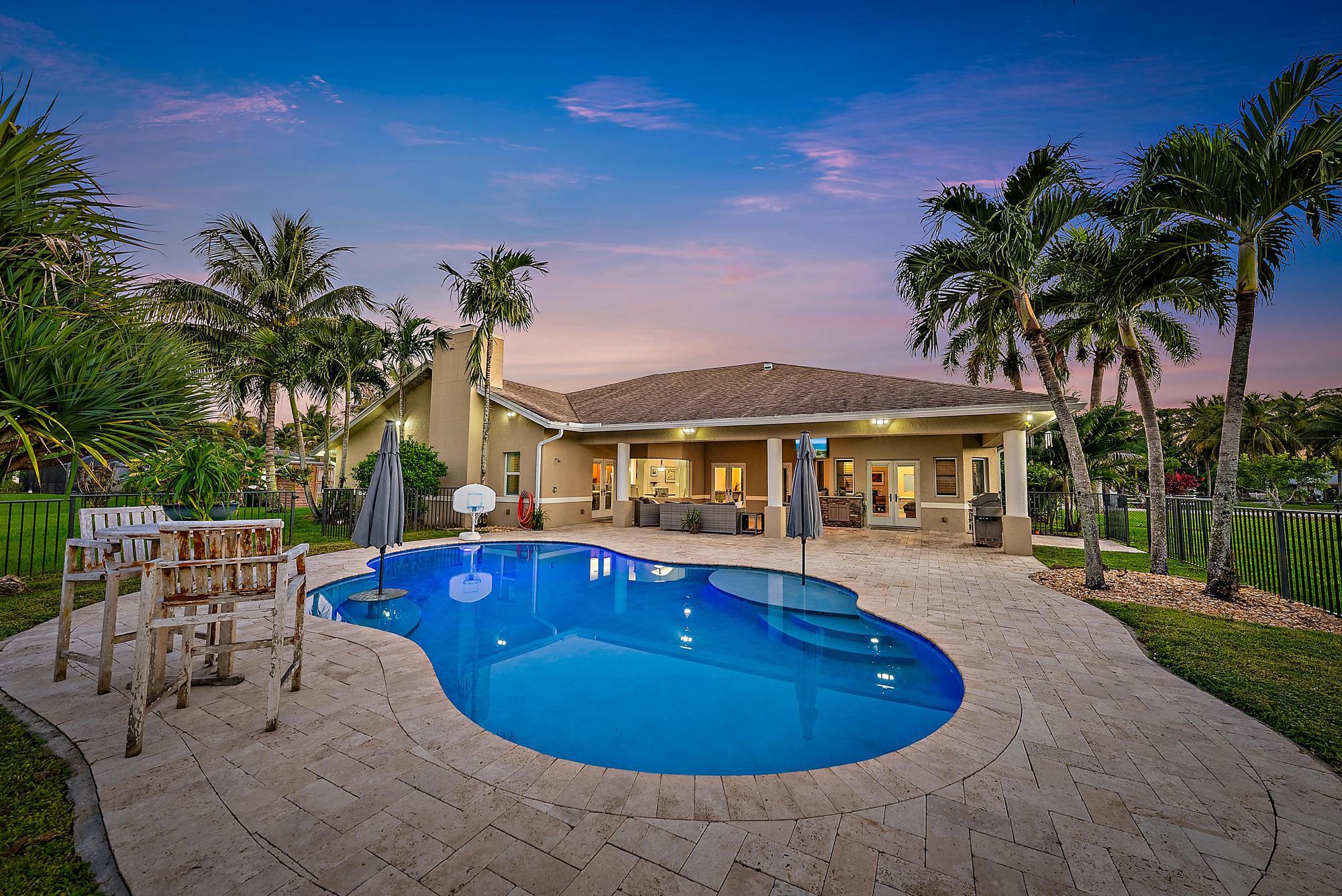 15847 86th Road North Loxahatchee, FL 33470 - Photo 27 of 45 Pool & Back Exterior