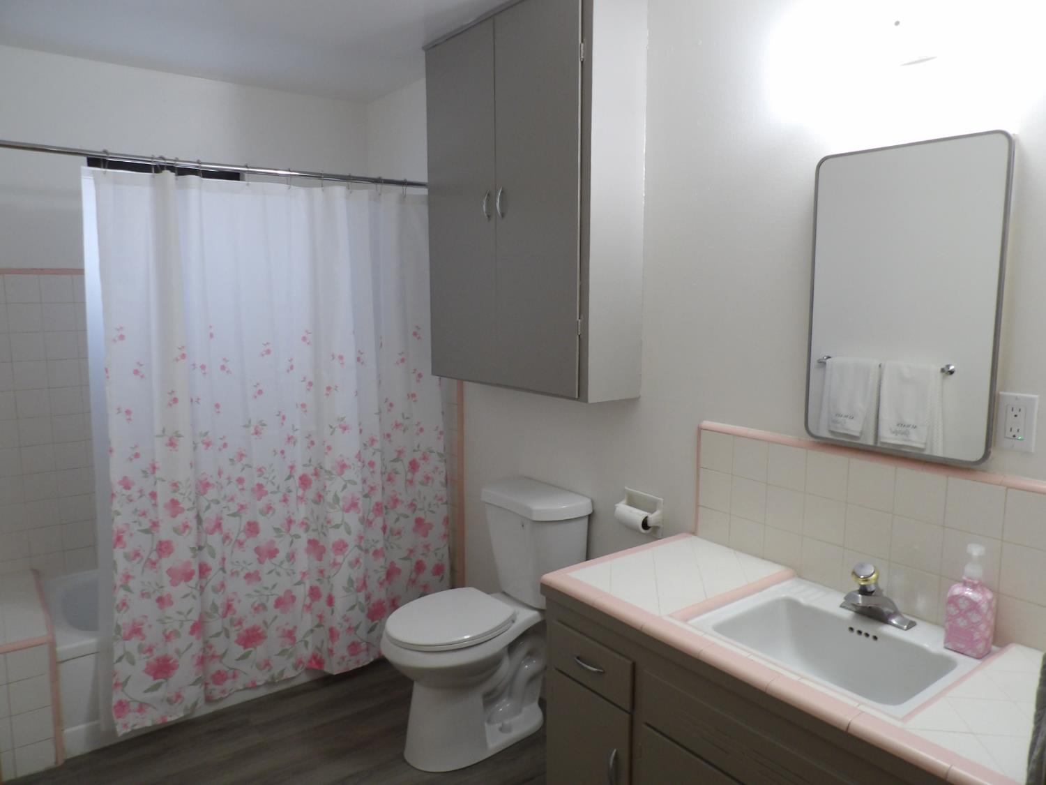 4324 East Richert Avenue Fresno, CA 93726 - Photo 13 of 26