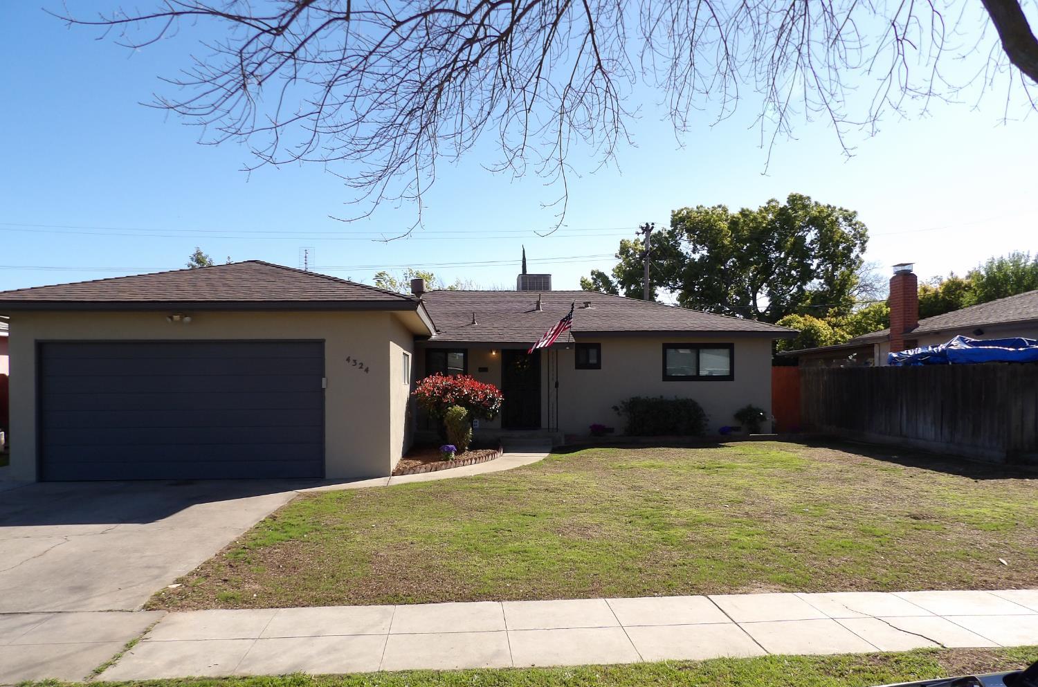 4324 East Richert Avenue Fresno, CA 93726 - Photo 3 of 26