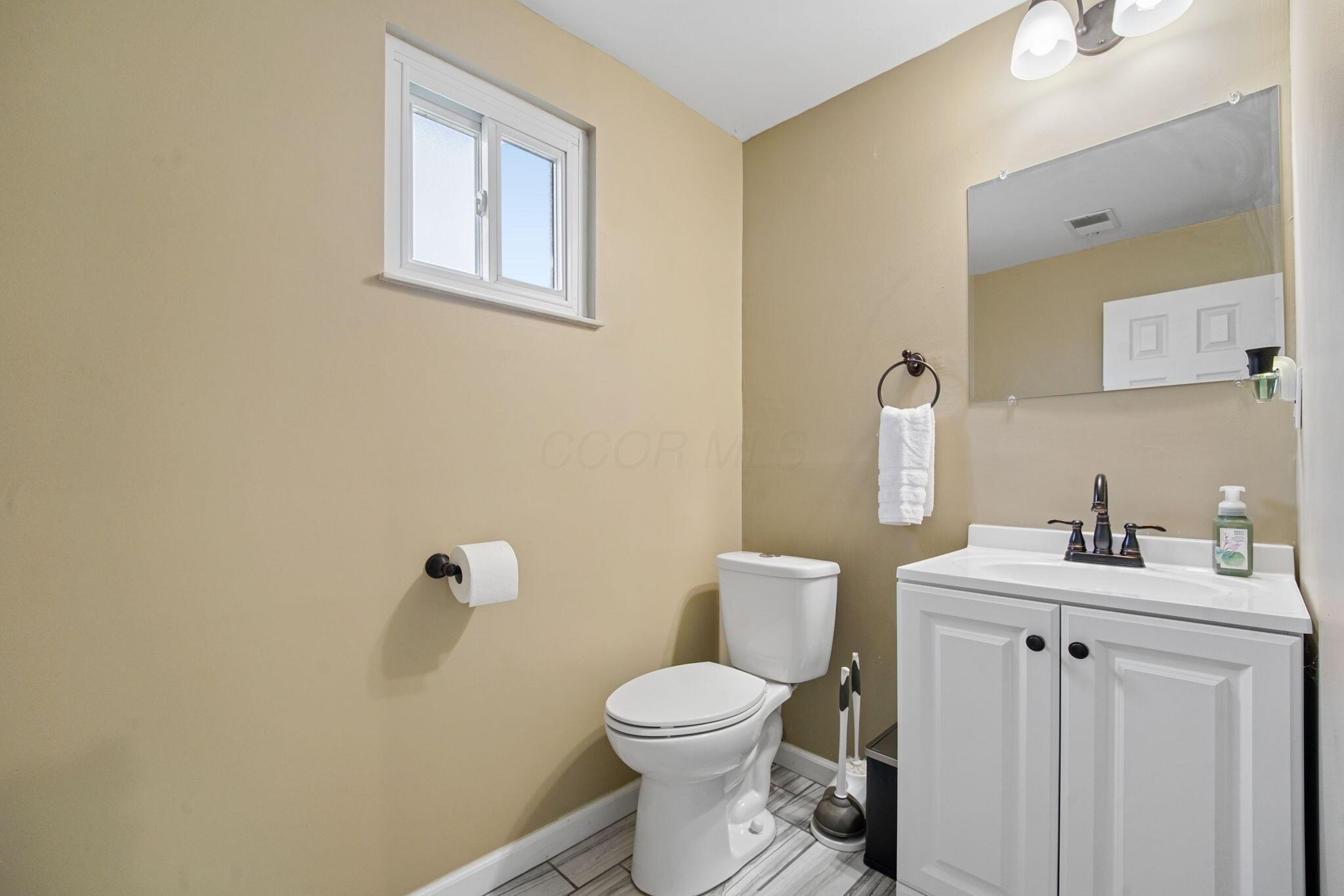 4909 Dunlap Road Columbus, OH 43229 - Photo 25 of 38 25-web-or-mls-4909-dunlap-rd