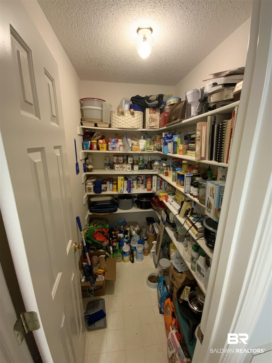 30949 Wellington Court Daphne, AL 36527 - Photo 11 of 22 Pantry