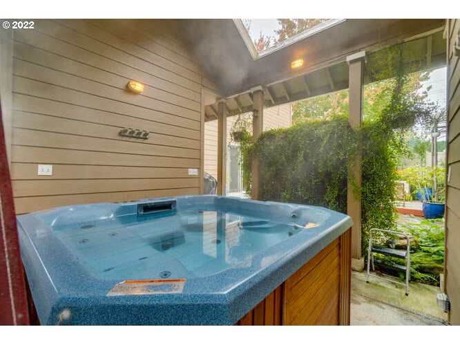 2168 Northwest Fargo Loop Camas, WA 98607 - Photo 25 of 32 Hot Tub