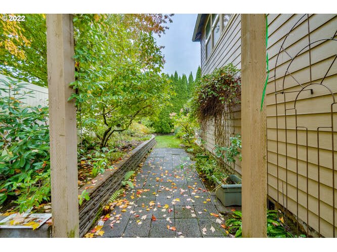 2168 Northwest Fargo Loop Camas, WA 98607 - Photo 31 of 32 Gallery Image 31
