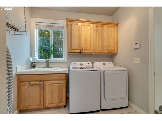 2168 Northwest Fargo Loop Camas, WA 98607 - Photo 10 of 32 Gallery Image 10