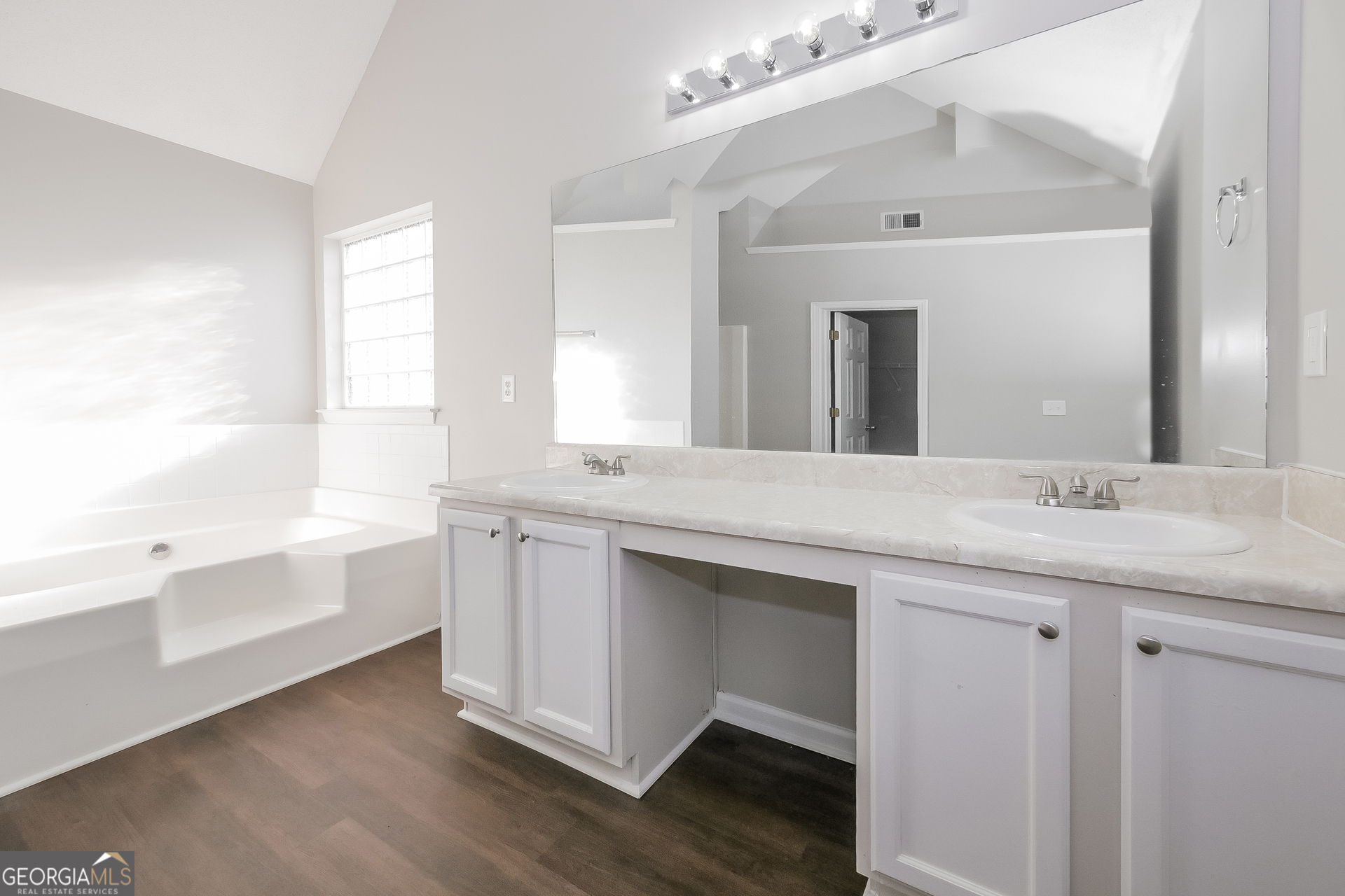 548 Rosalind Terrace Locust Grove, GA 30248 - Photo 10 of 17