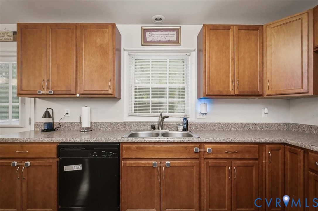 4636 Twelveoaks Road Midlothian, VA 23112 - Photo 16 of 38
