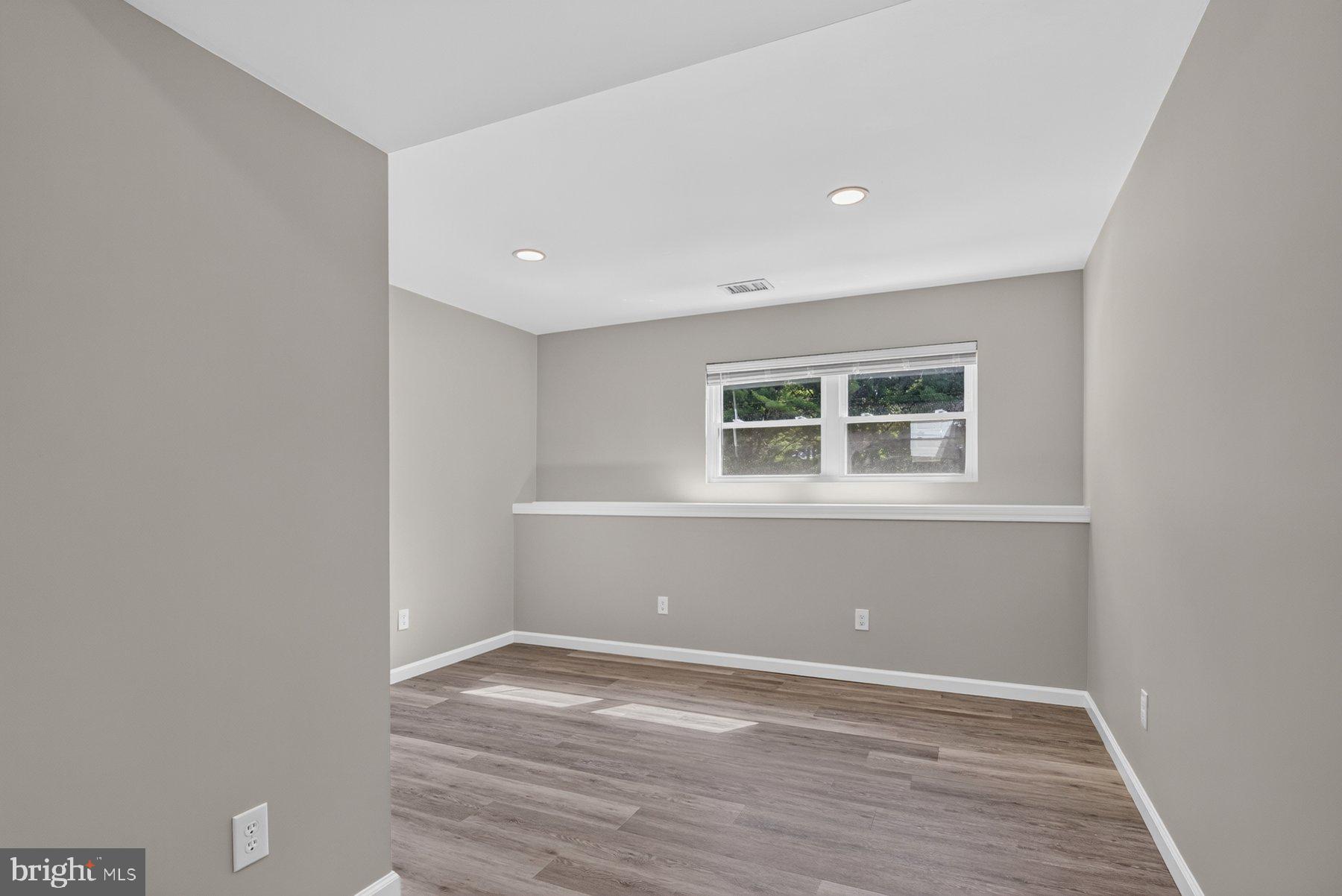 5002 Roller Road Manchester, MD 21102 - Photo 21 of 40 Primary Bedroom