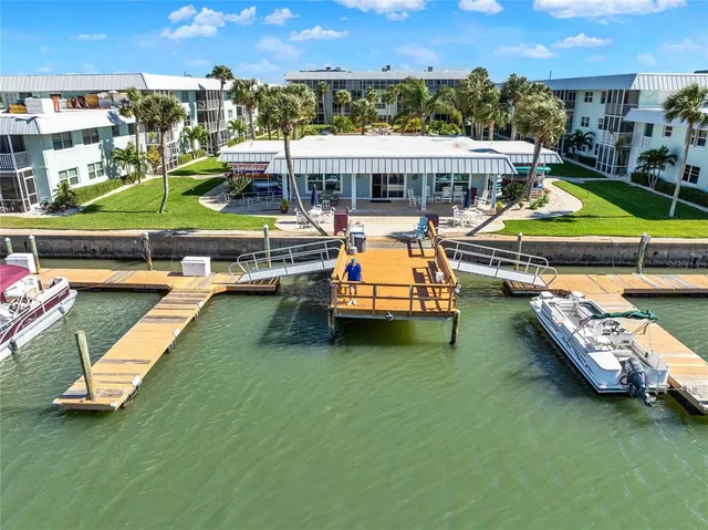 $309,000 | 325 N Causeway, Unit 208D, New Smyrna Beach, FL 32169