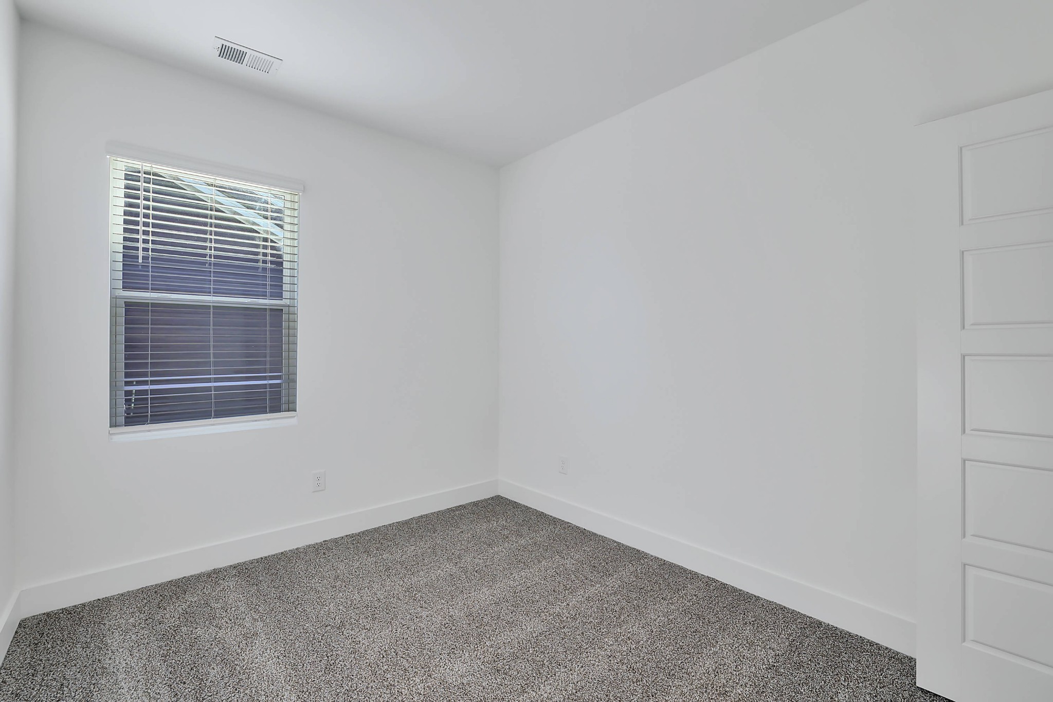 106 Floyd Junction Lebanon, TN 37087 - Photo 20 of 24 an empty room with a window
