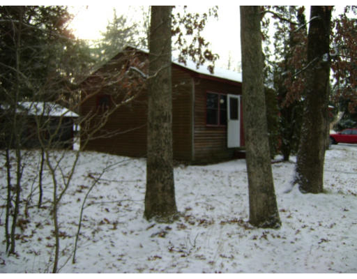 49 H Foote Road Charlton, MA 01507 - Photo 3 of 21