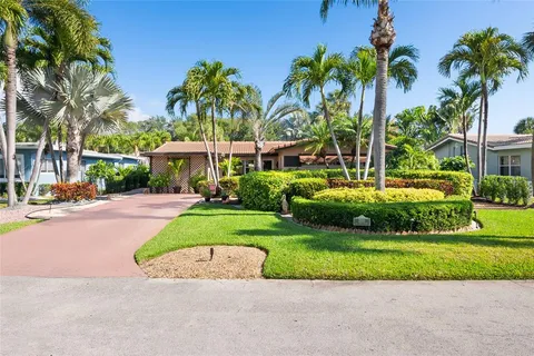 $725,000 | 2021 Northeast 27th Street, Lighthouse Point, FL 33064