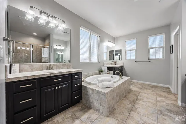 $649,000 | Undisclosed Address, Bakersfield, CA 93311