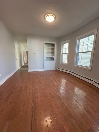 $2,175 | 87 Webster Street, Unit 5, Haverhill, MA 01830