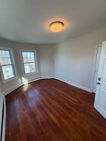 $2,250 | 87 Webster Street, Unit 5, Haverhill, MA 01830