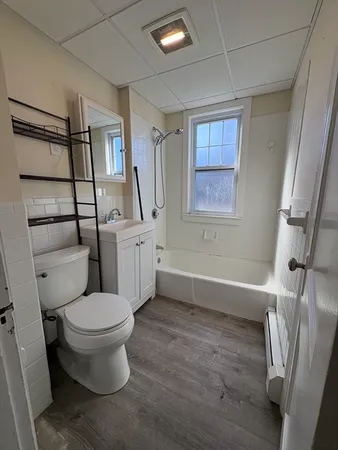 $2,175 | 87 Webster Street, Unit 5, Haverhill, MA 01830