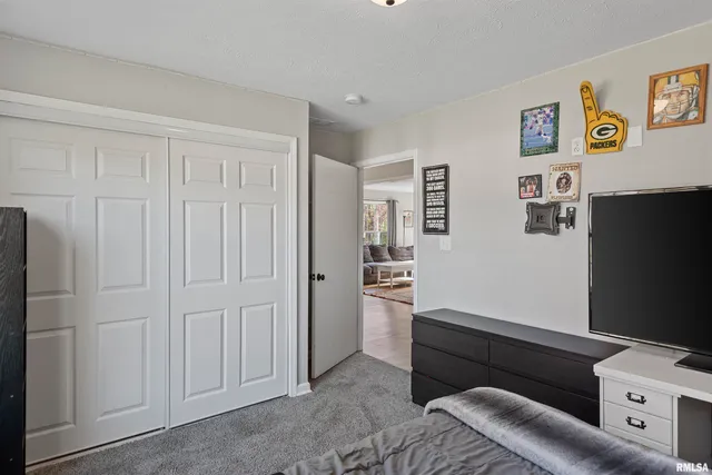 $165,000 | 525 East Mill Street, Rochester, IL 62563