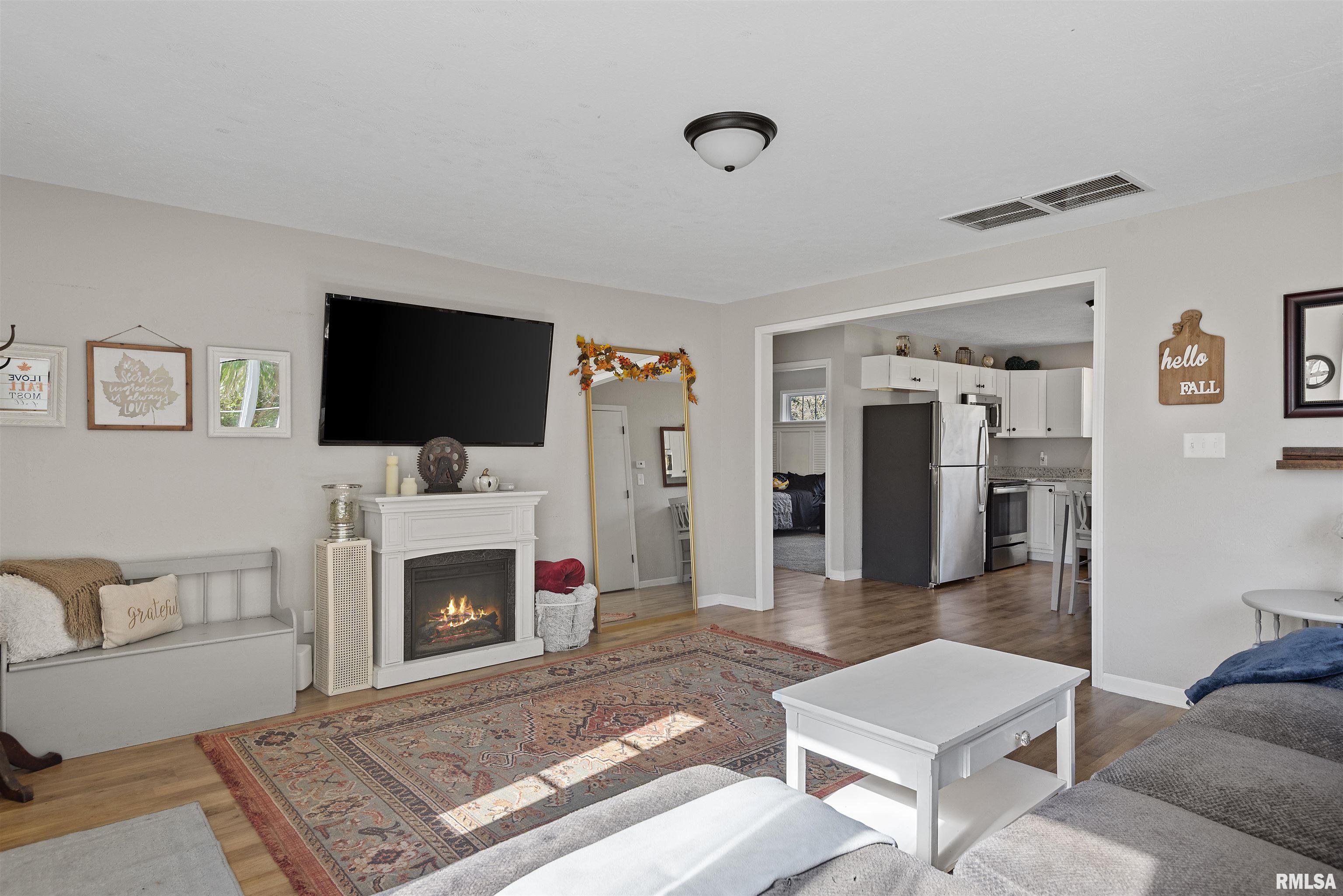 525 East Mill Street Rochester, IL 62563 - Photo 8 of 25 Gallery Image 8