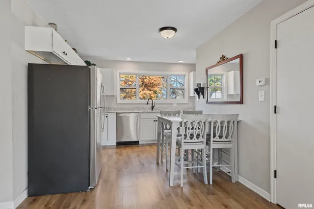 $165,000 | 525 East Mill Street, Rochester, IL 62563