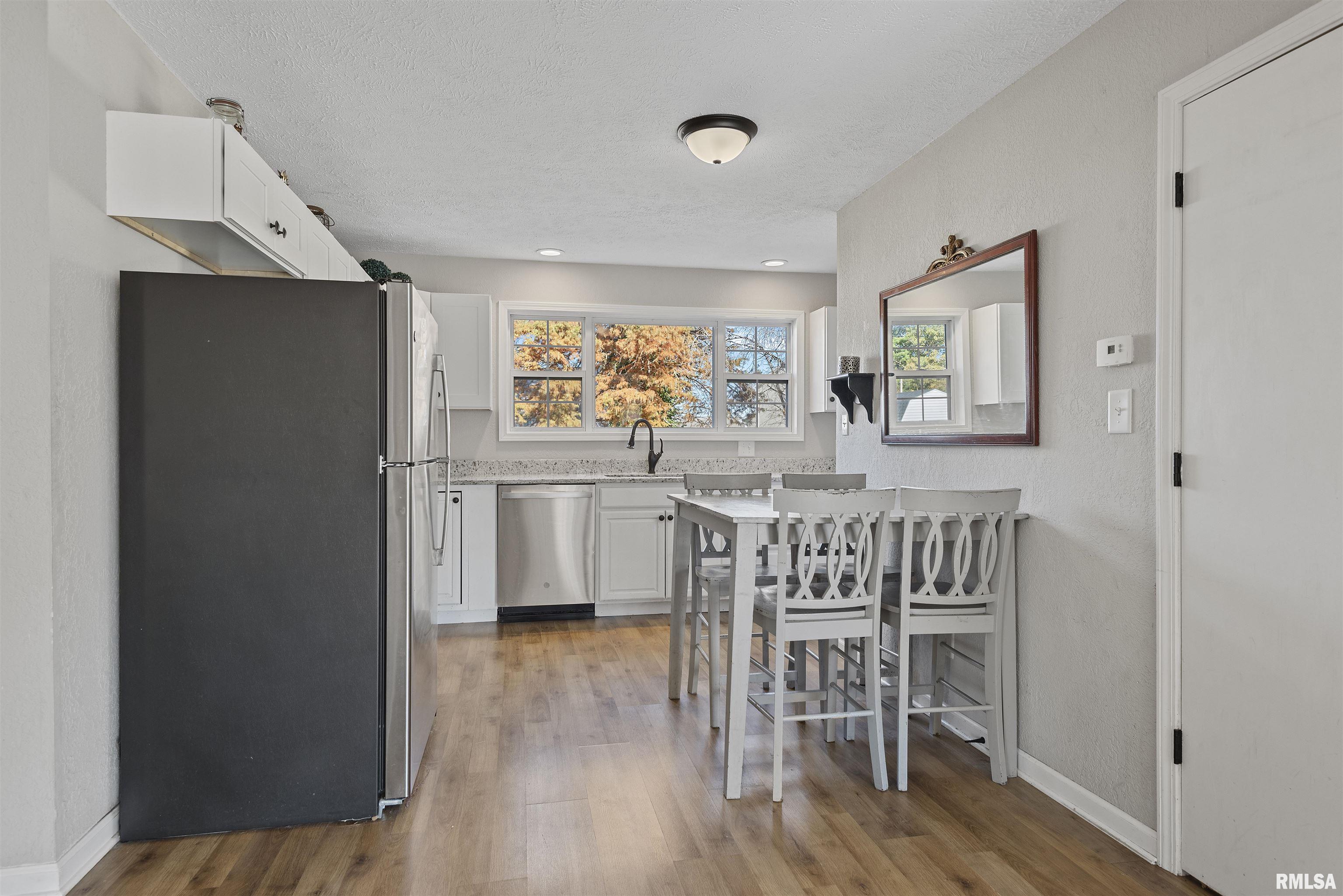 525 East Mill Street Rochester, IL 62563 - Photo 9 of 25 Gallery Image 9
