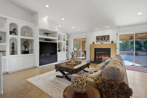 $1,099,000 | 75951 Kimberly Lane, Palm Desert, CA 92211