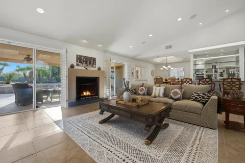 $1,099,000 | 75951 Kimberly Lane, Palm Desert, CA 92211