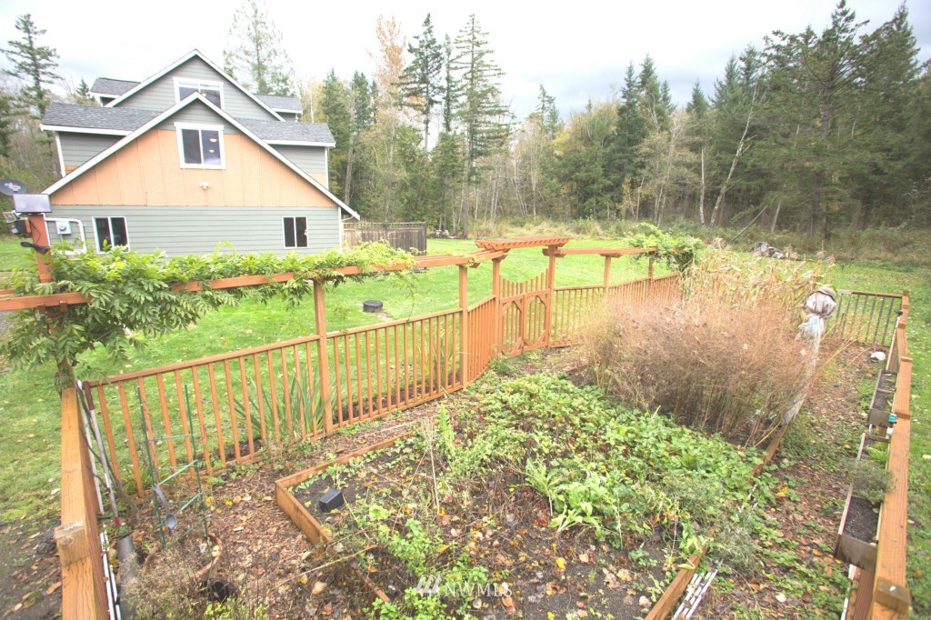 2548 East Smith Road Bellingham, WA 98226 - Photo 4 of 24