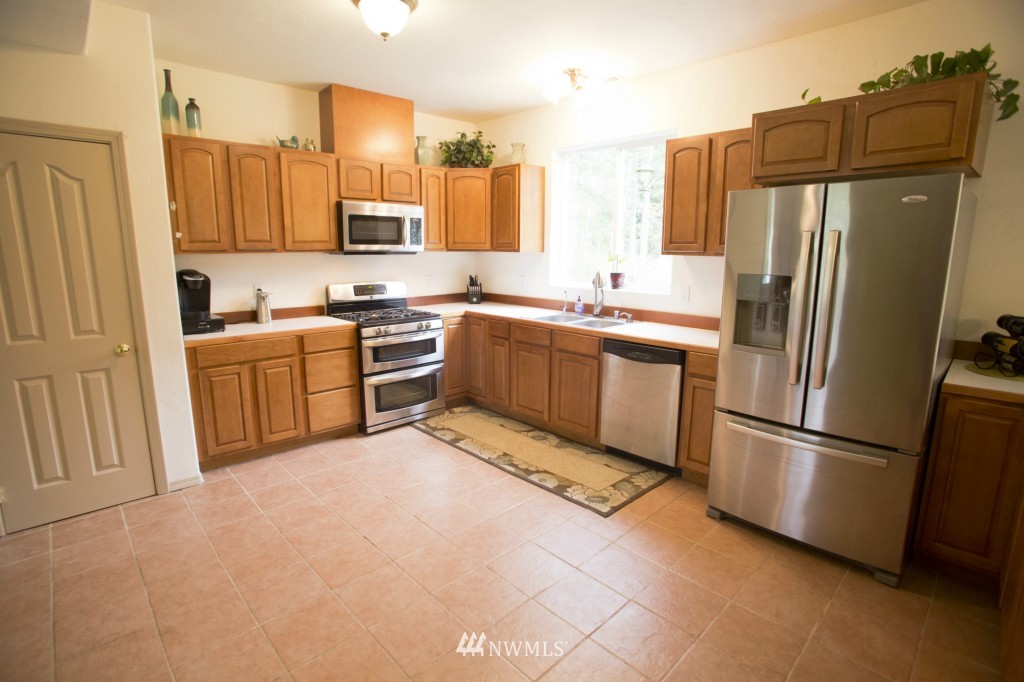 2548 East Smith Road Bellingham, WA 98226 - Photo 7 of 24
