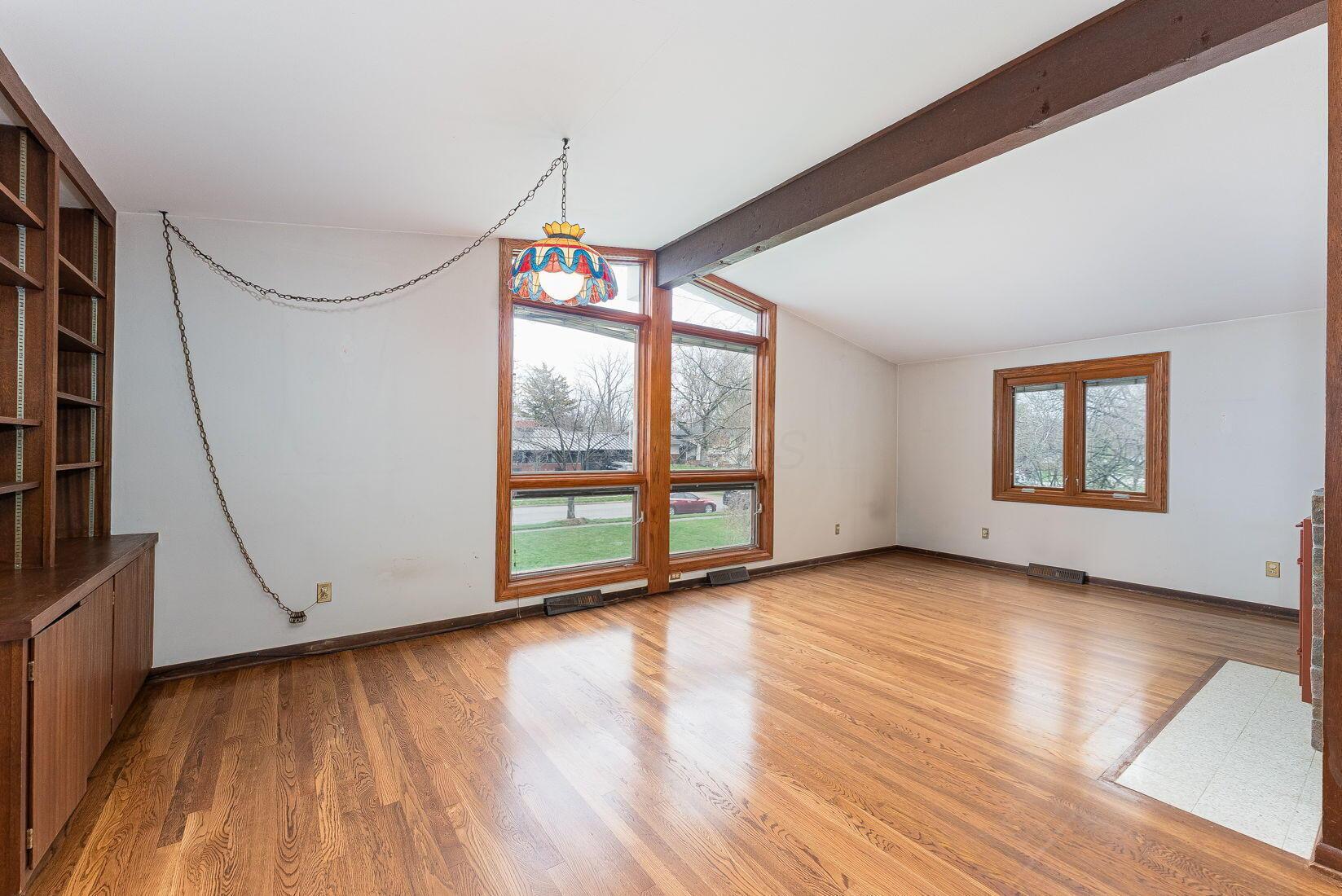 4161 Winfield Road Columbus, OH 43220 - Photo 4 of 39 Family Room