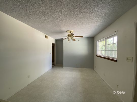 536 West Coso Avenue Ridgecrest, CA 93555 - Photo 9 of 21 Gallery Image 9