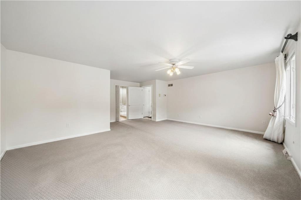 180 Springmeadow Drive Pittsburgh, PA 15241 - Photo 16 of 36