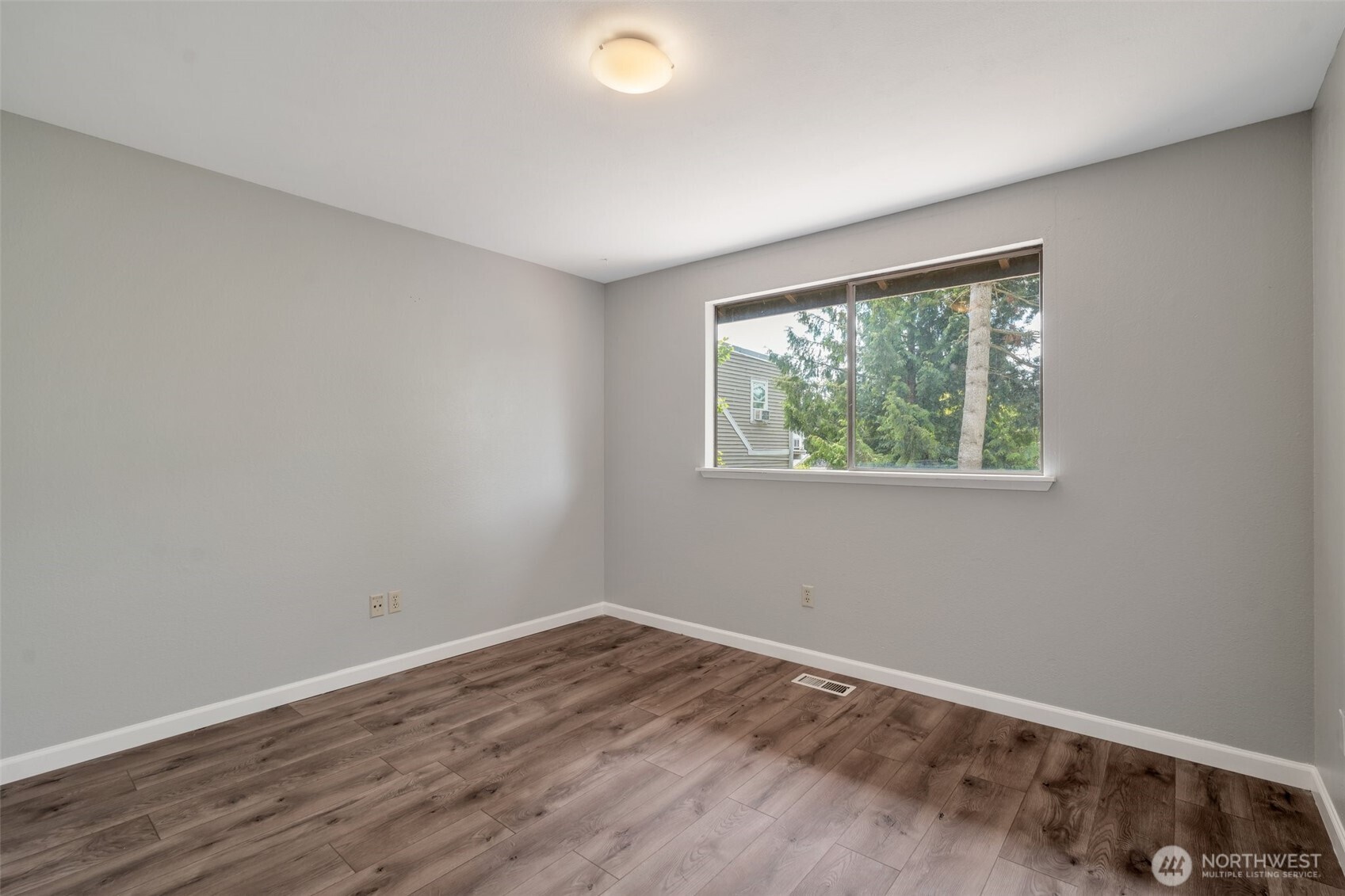 1102 Tule Lake Road South Tacoma, WA 98444 - Photo 20 of 25