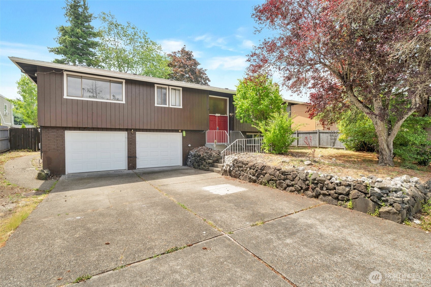 1102 Tule Lake Road South Tacoma, WA 98444 - Photo 4 of 25