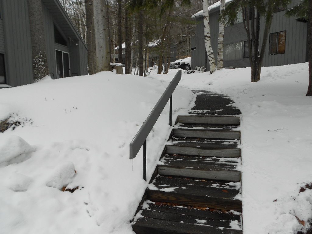 11 Beech Road, Unit 1 Lincoln, NH 03251 - Photo 2 of 38