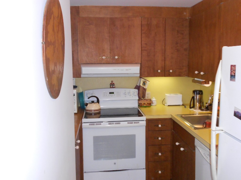 11 Beech Road, Unit 1 Lincoln, NH 03251 - Photo 12 of 38