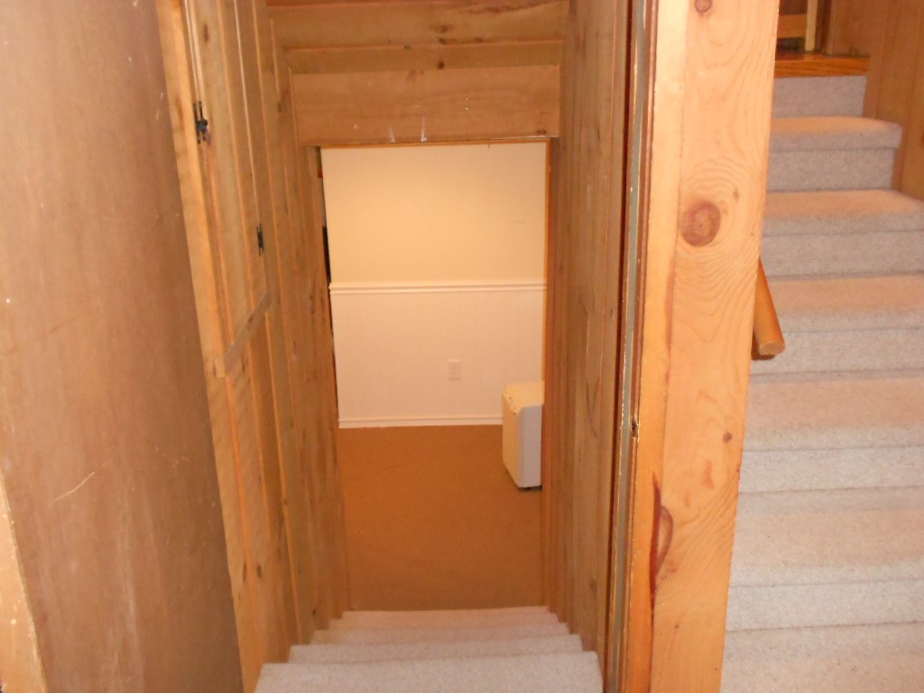 11 Beech Road, Unit 1 Lincoln, NH 03251 - Photo 32 of 38