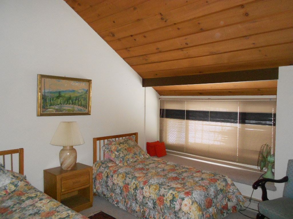 11 Beech Road, Unit 1 Lincoln, NH 03251 - Photo 8 of 38