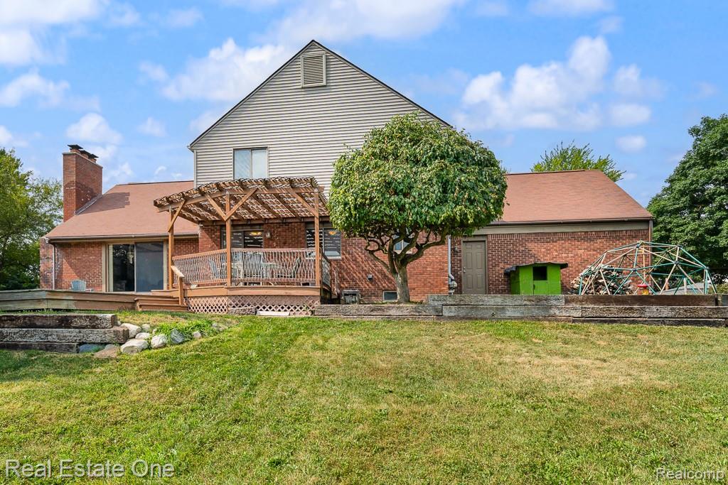 2355 Hillendale Drive Rochester, MI 48309 - Photo 37 of 44 2355 Hillendale_MLS-045.jpg