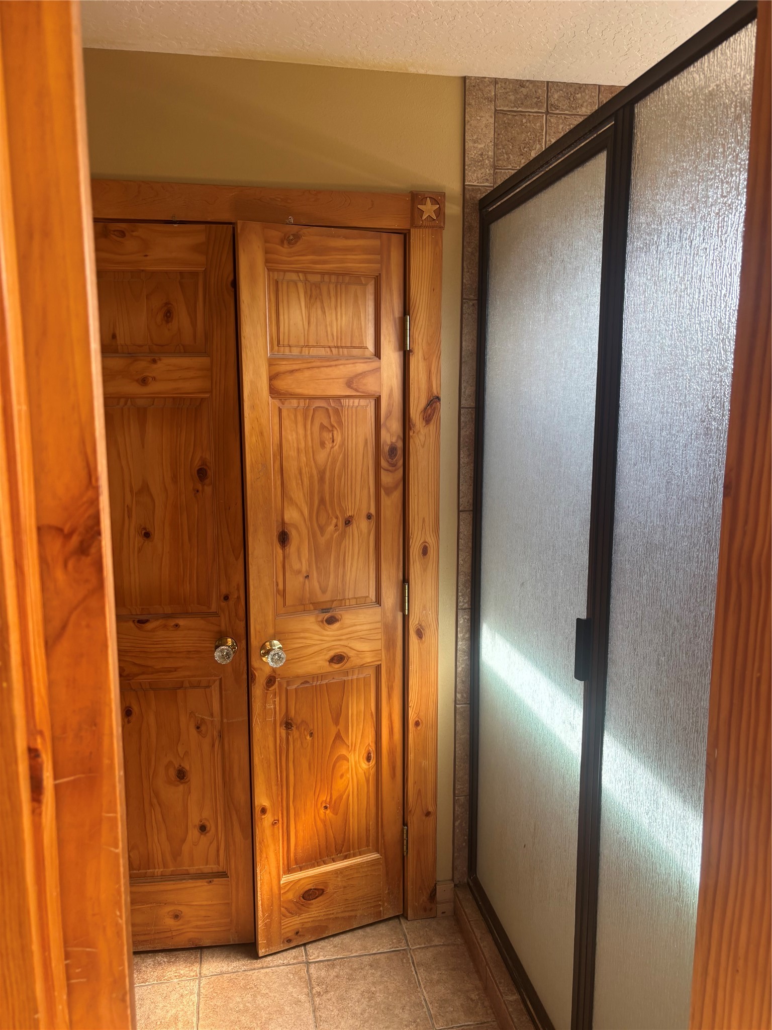 1706 Goodson Loop Pinehurst, TX 77362 - Photo 15 of 30