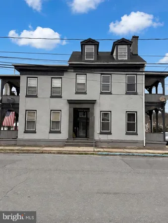 $1,500 | 200 South Jackson Street, Unit D, Pottsville, PA 17901