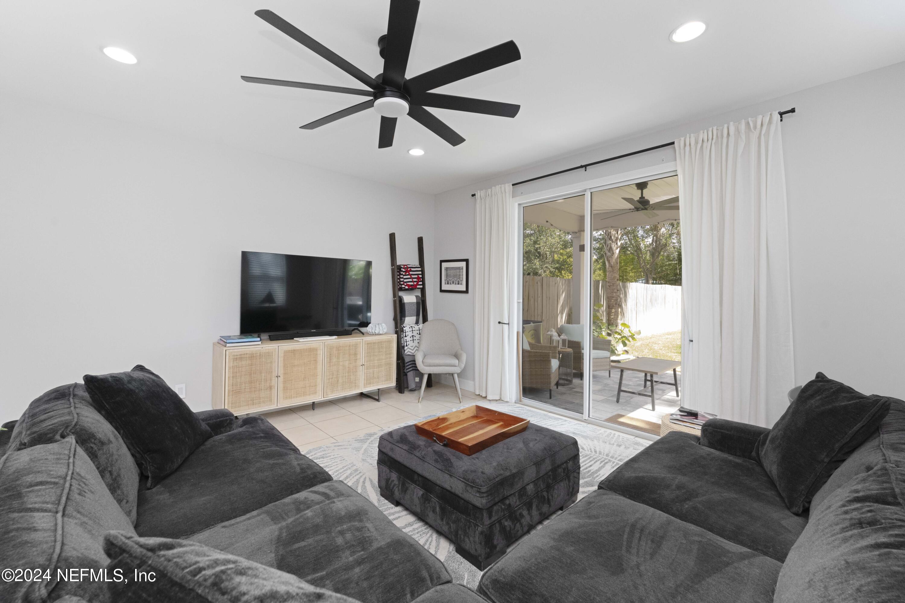 129 Donner Road Atlantic Beach, FL 32233 - Photo 11 of 29 129 Donner Rd