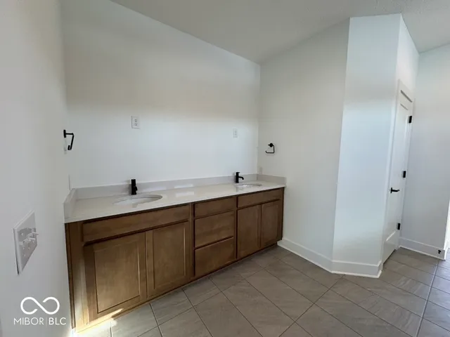 $834,698 | 11362 Briargate Drive, Fishers, IN 46040