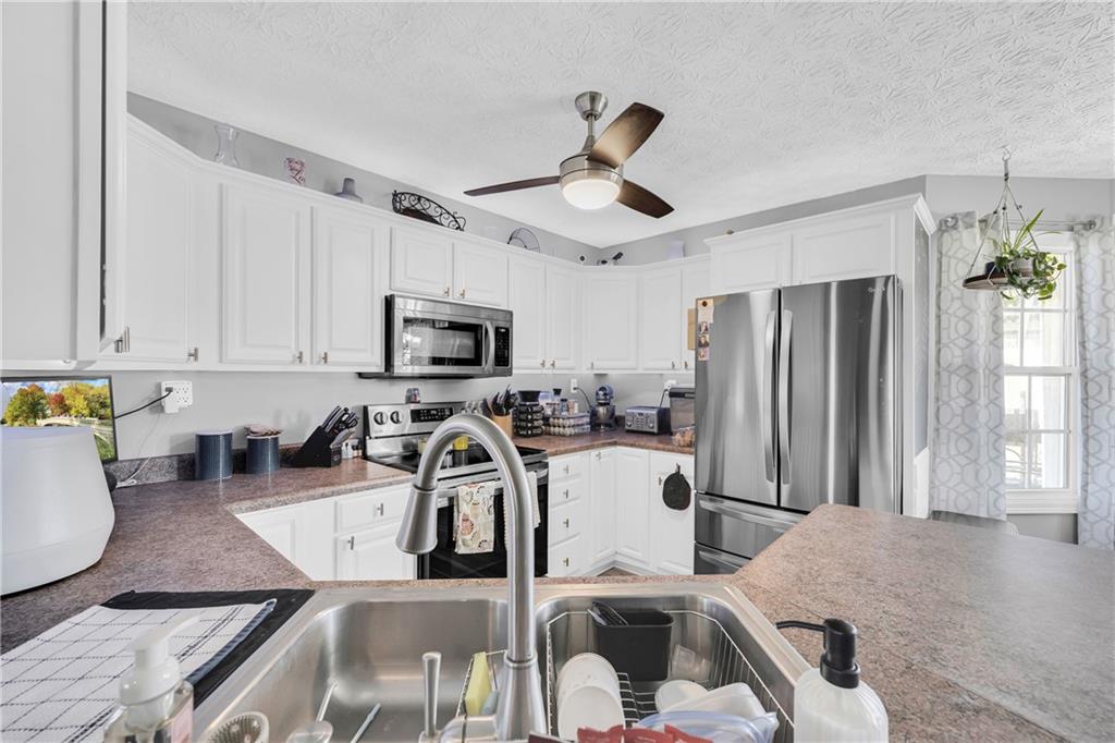 369 Kay Drive Winder, GA 30680 - Photo 9 of 27