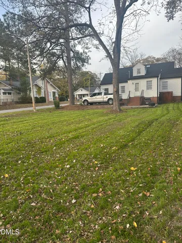 $1,800 | 811 Briggs Street South, Wilson, NC 27893