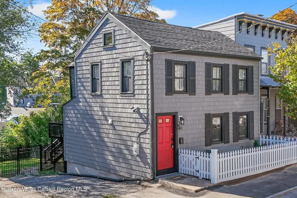 $529,000 | 10 Jane Street, Saugerties, NY 12477