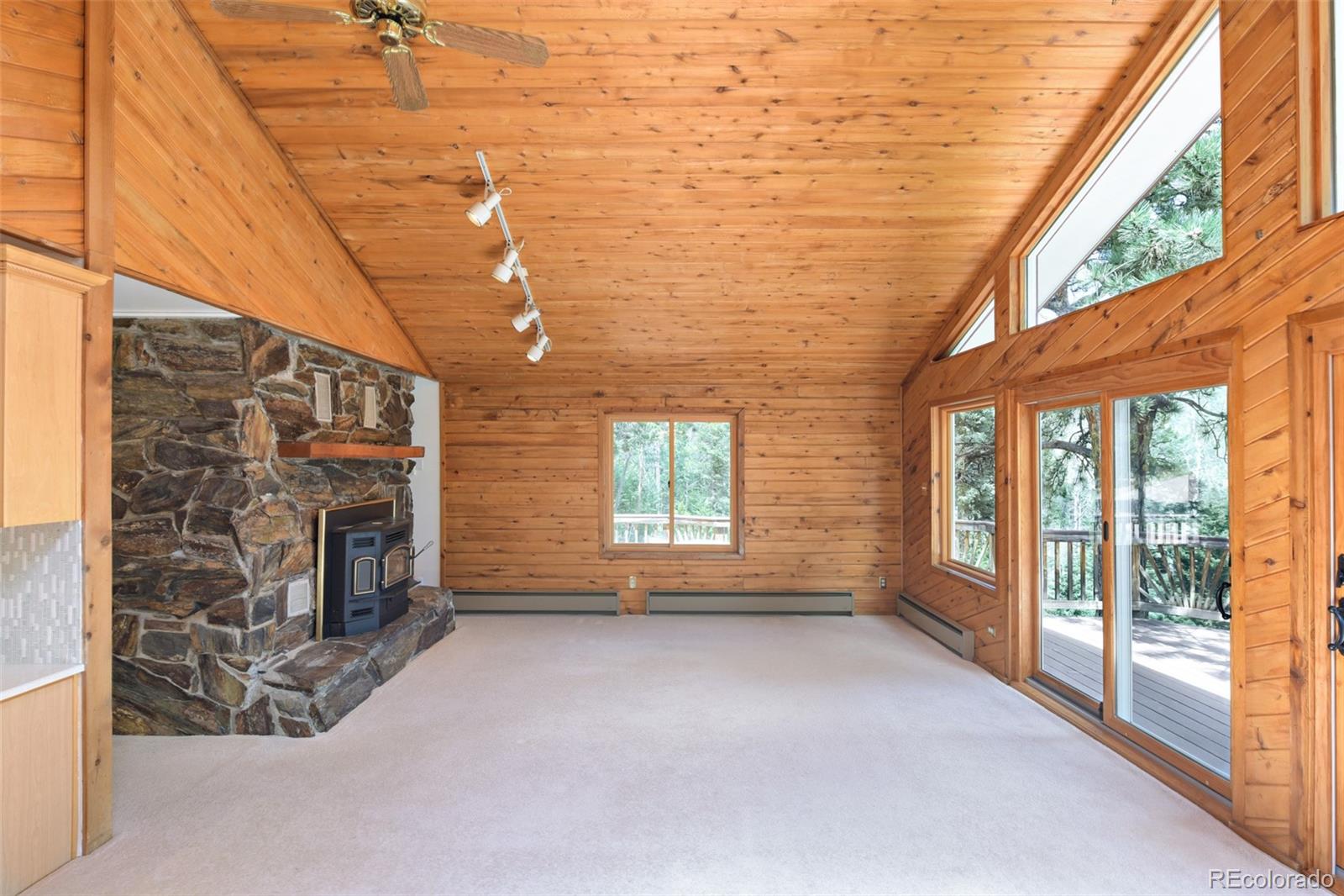 19653 Silver Ranch Road Conifer, CO 80433 - Photo 5 of 42