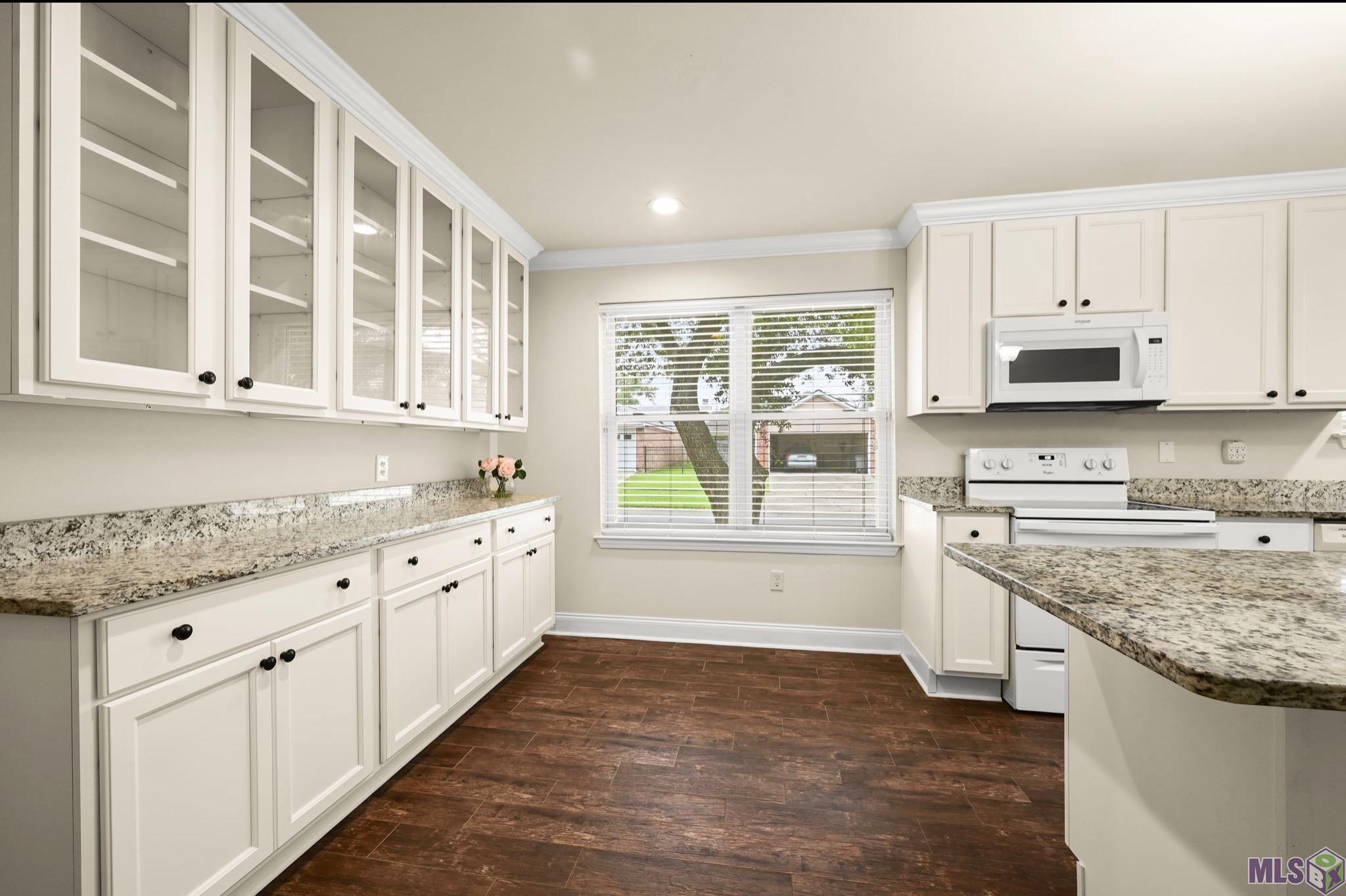 2023 Birch Ridge Avenue Baton Rouge, LA 70816 - Photo 18 of 33