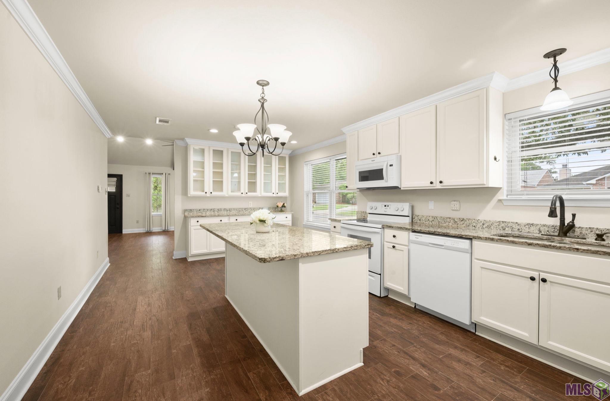 2023 Birch Ridge Avenue Baton Rouge, LA 70816 - Photo 23 of 33