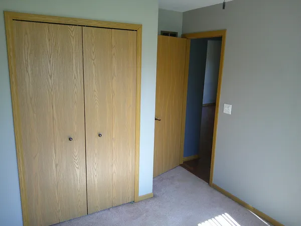 $219,900 | 741 Meridian Court, DeKalb, IL 60115