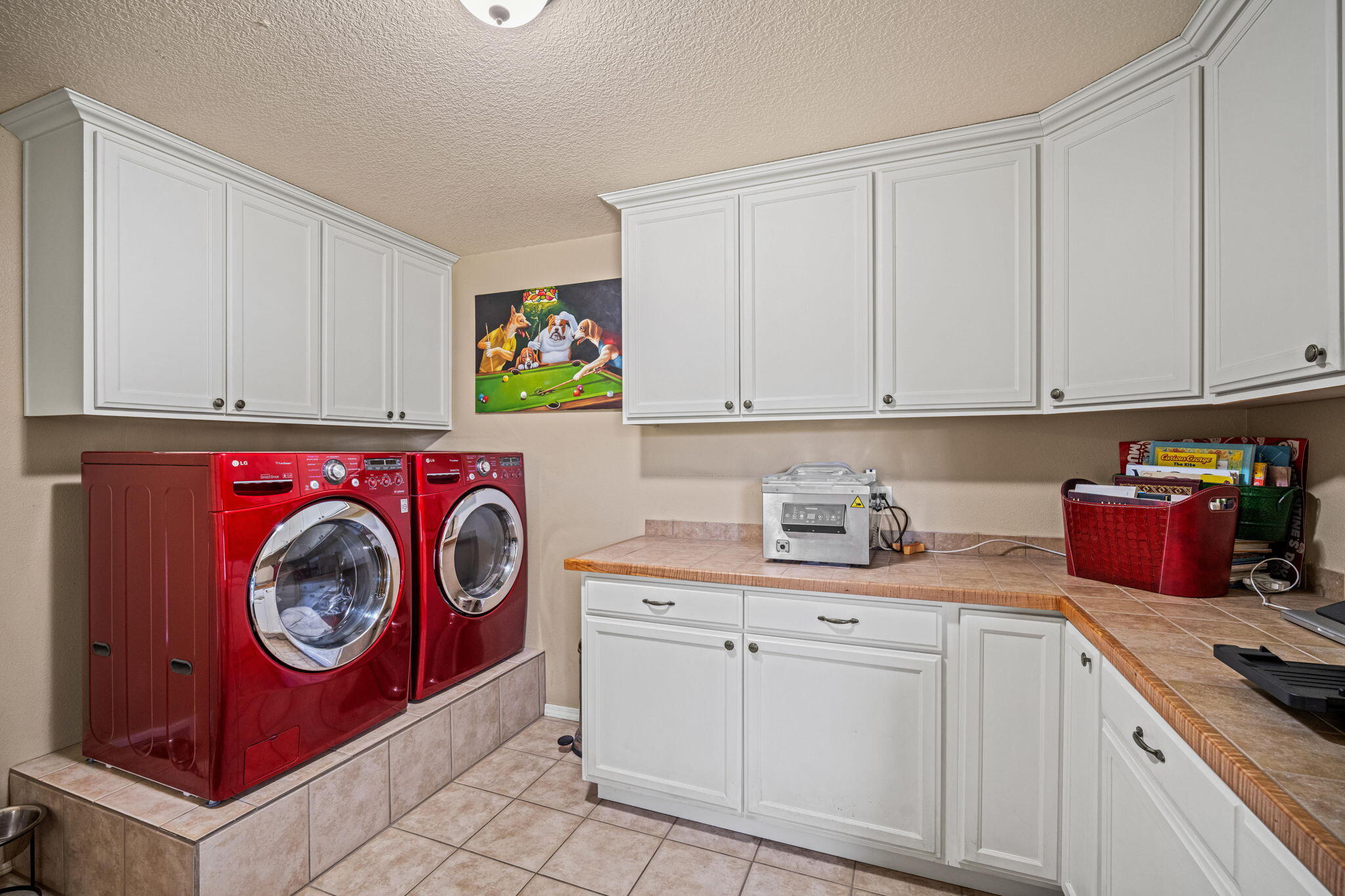 16255 Paulina View Road La Pine, OR 97739 - Photo 36 of 71 Spacious laundry
